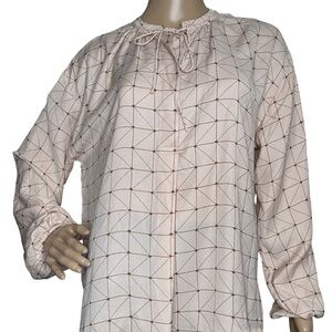 a new day geographic blouse, long sleeves medium